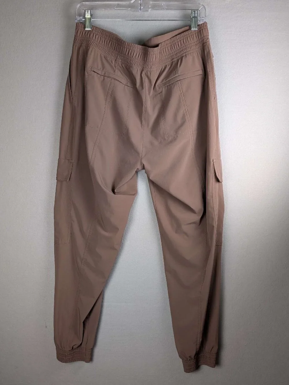 EUC Athleta Chelsea Utility Jogger Mineral Brown Sz 8, Pockets Hiking  Outdoors